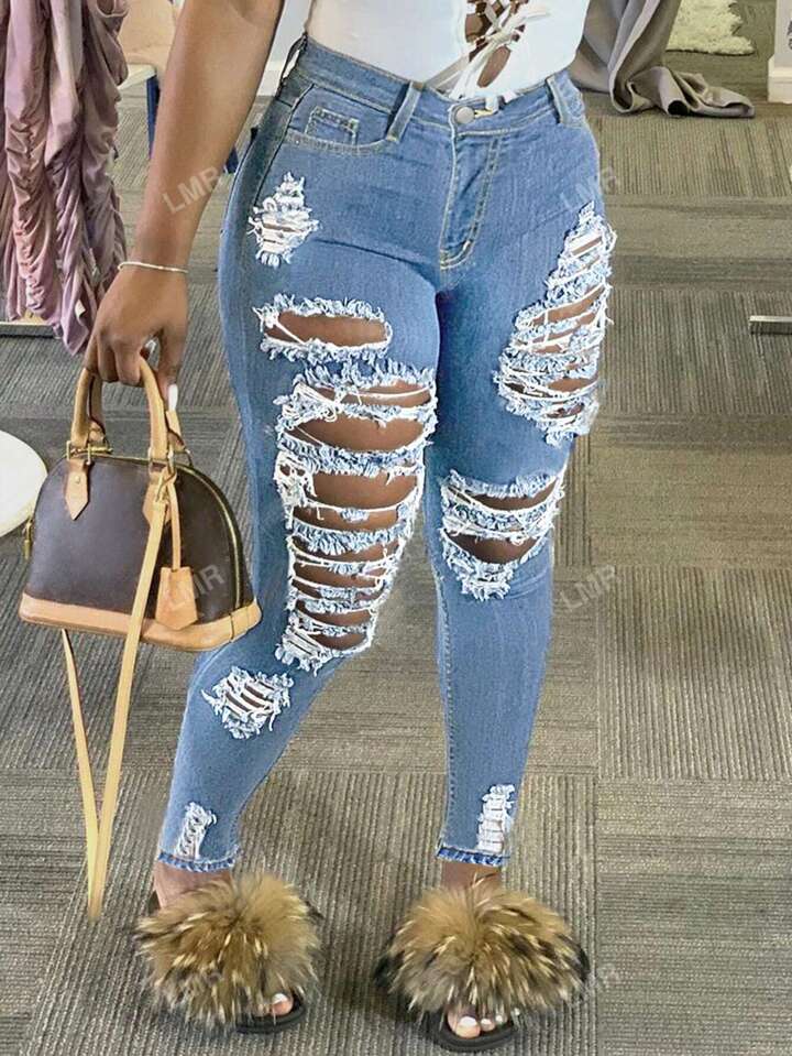 Baddie Skinny Jeans with Cropped Hem